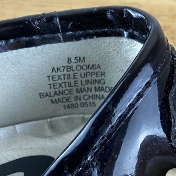 Ann Klein Sport Women’s Black Patent  Dress Flats Flower Size 8.5M - Picture 8 of 8